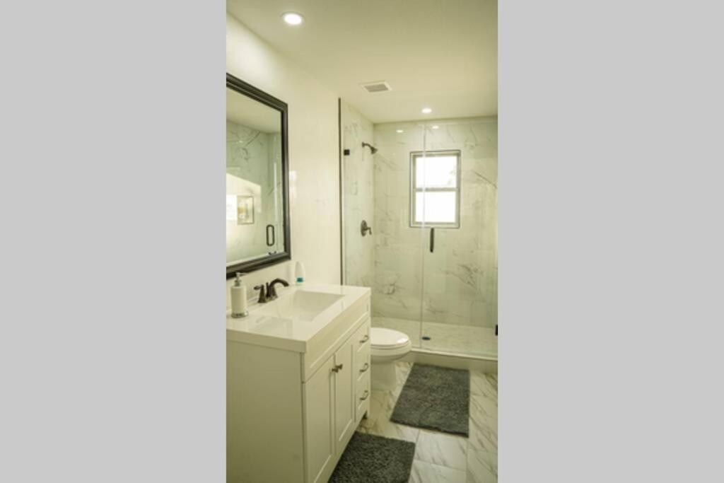 Dallas 4Br Large Yard W Hot Tub , Fire Pit And Basketball Hoop Exteriör bild